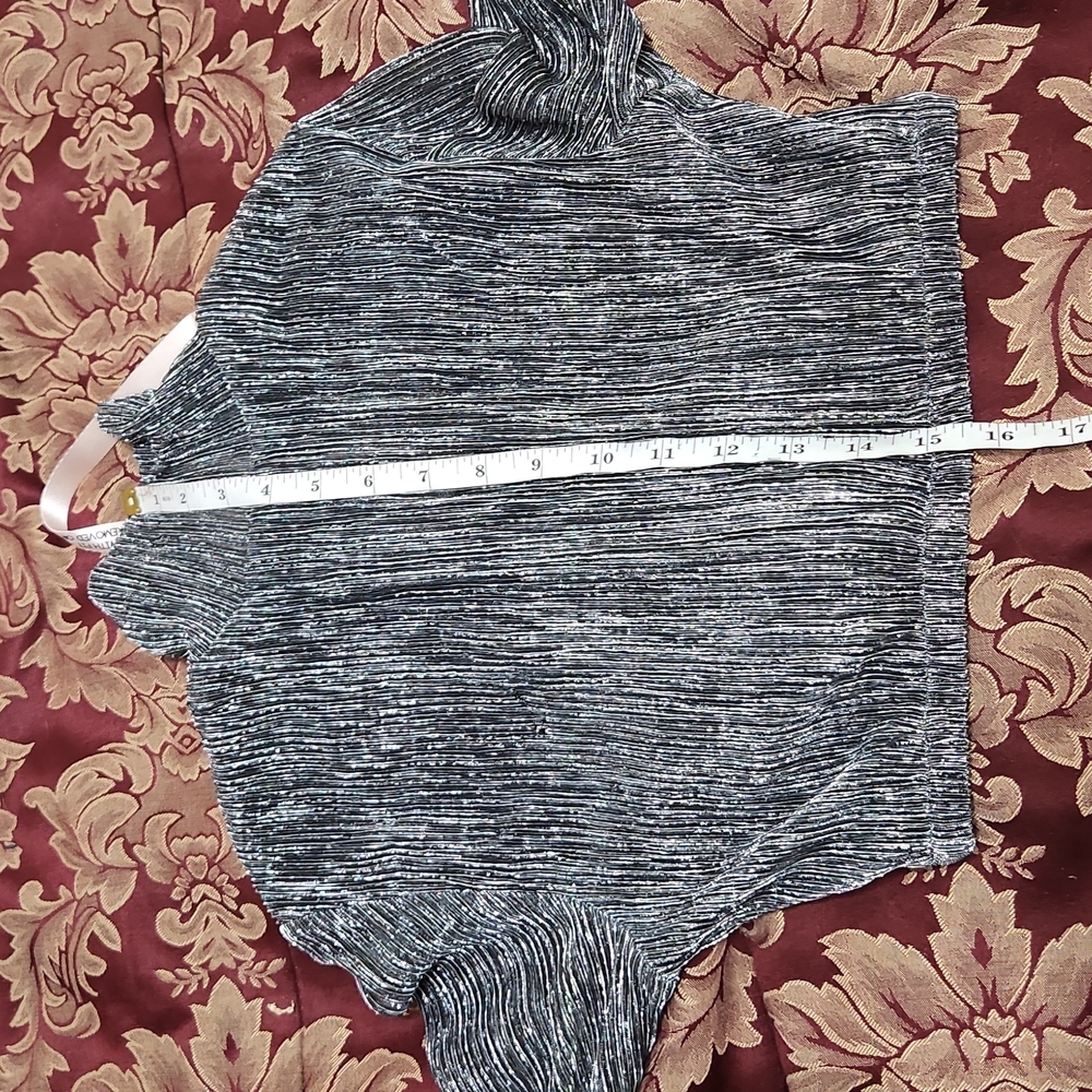 House of CB "Tamara" Silver Lurex Crop Top NWT - Picture 9 of 12
